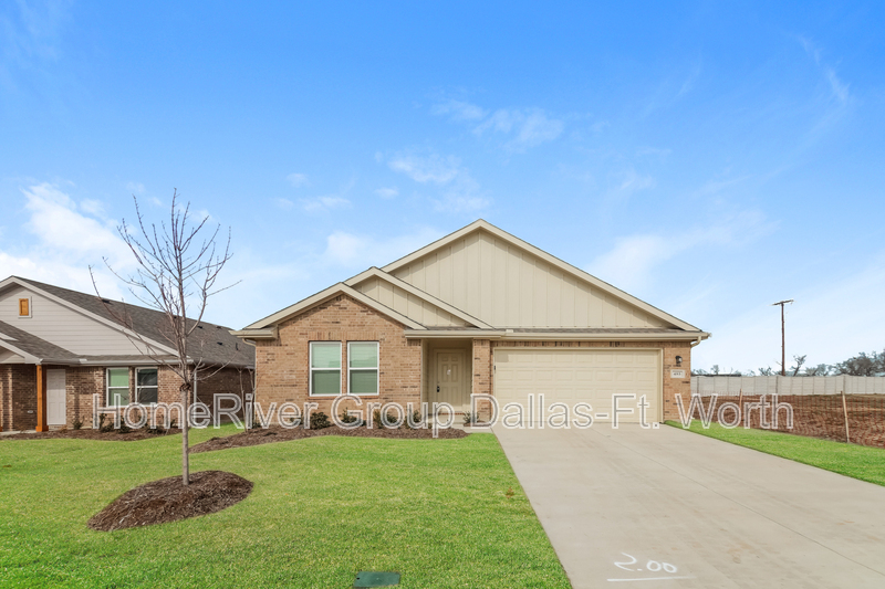 485 Norfolk Dr in Ferris, TX - Building Photo