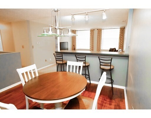 34 Newhall St-Unit -110 in Lowell, MA - Building Photo