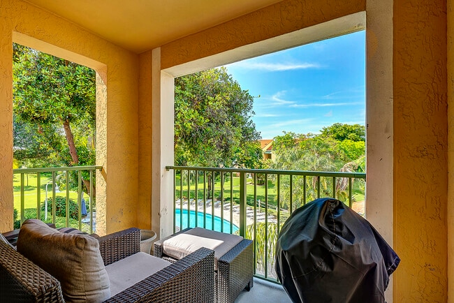 103 Yacht Club Way in Hypoluxo, FL - Building Photo - Building Photo