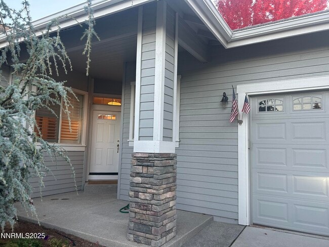 6615 Aston Cir in Sparks, NV - Building Photo - Building Photo