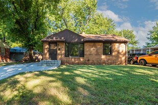 1932 S Battin St in Wichita, KS - Building Photo