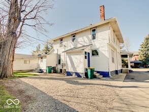 345 E King St in Franklin, IN - Building Photo - Building Photo