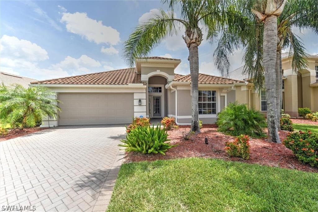 9332 Independence Way in Ft. Myers, FL - Building Photo