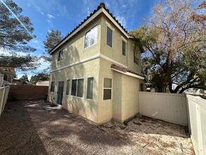 6387 Blue Twilight Ct in Las Vegas, NV - Building Photo - Building Photo