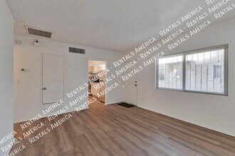 749 E 6th St, Unit 2215 in Tucson, AZ - Building Photo - Building Photo