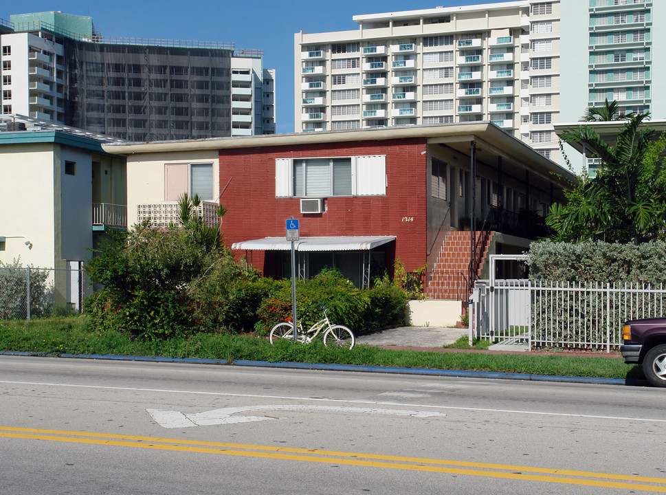 1214 Alton Rd in Miami Beach, FL - Building Photo