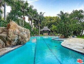 6315 Bonsall Dr in Malibu, CA - Building Photo - Building Photo