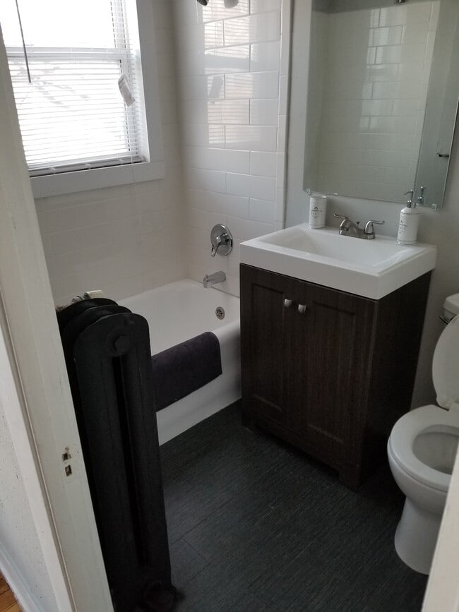 Washington Apartments in Lansing, MI - Building Photo - Building Photo