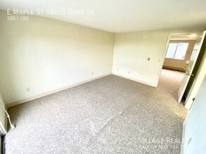 461 E Maple St in Dallastown, PA - Building Photo - Building Photo