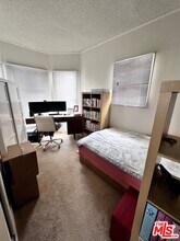 1225 Normandie Ave in Los Angeles, CA - Building Photo - Building Photo