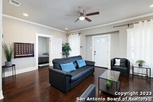 1629 W Woodlawn Ave in San Antonio, TX - Building Photo - Building Photo