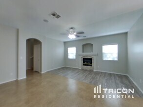 337 N 103rd Pl in Apache Junction, AZ - Building Photo - Building Photo