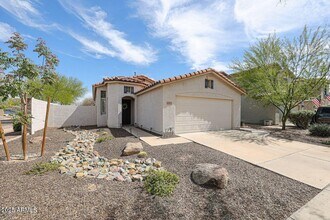 4013 E Ironhorse Rd in Gilbert, AZ - Building Photo - Building Photo