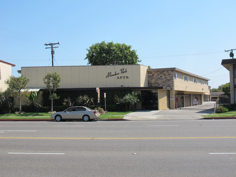 APARTMENTS FOR RENT-TORRANCE in Torrance, CA - Building Photo