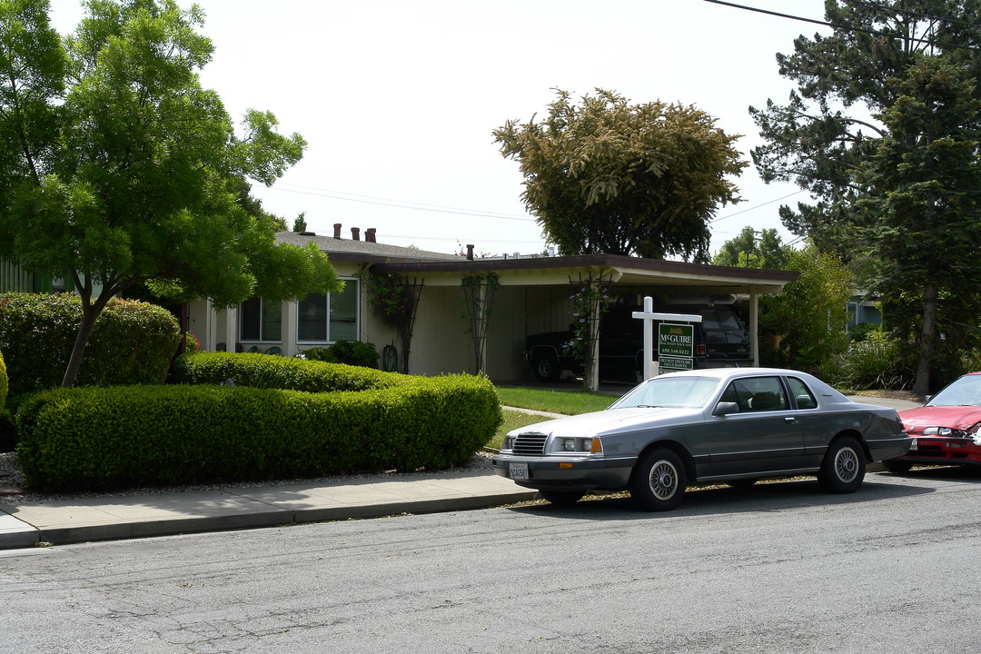 1120-1124 18th Ave in Redwood City, CA - Building Photo