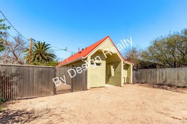 615 E Helen St in Tucson, AZ - Building Photo - Building Photo