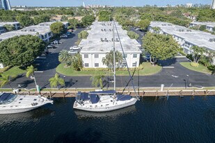 6299 Bay Club Dr in Fort Lauderdale, FL - Building Photo