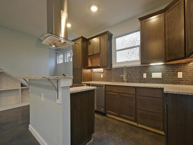 1608 Miriam Ave in Austin, TX - Building Photo - Building Photo