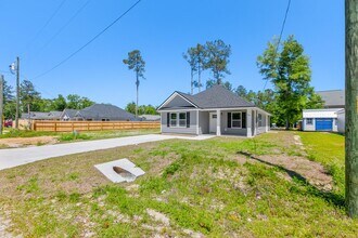 49 Melody in Crawfordville, FL - Building Photo - Building Photo