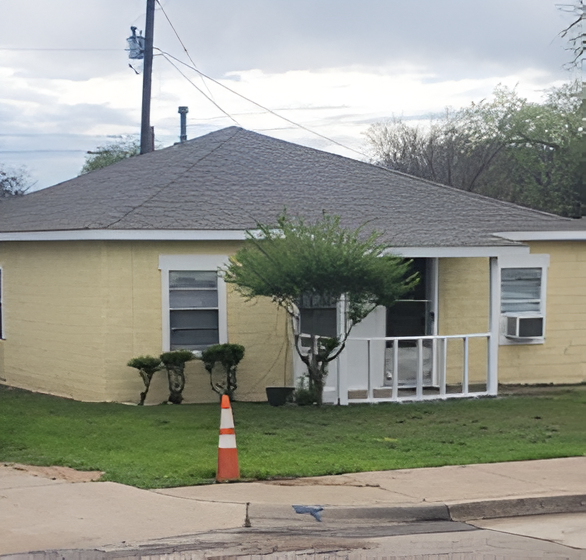 820 Ford St in Garland, TX - Building Photo