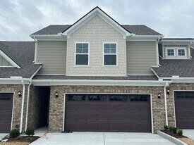 967 Horse Mountain Rd in Shelbyville, TN - Building Photo