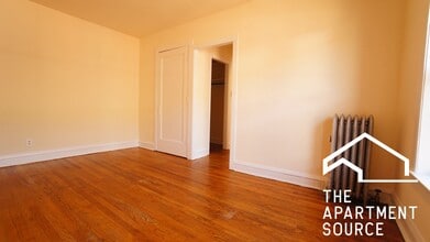 3310 W Schubert Ave, Unit 1Y in Chicago, IL - Foto de edificio - Building Photo