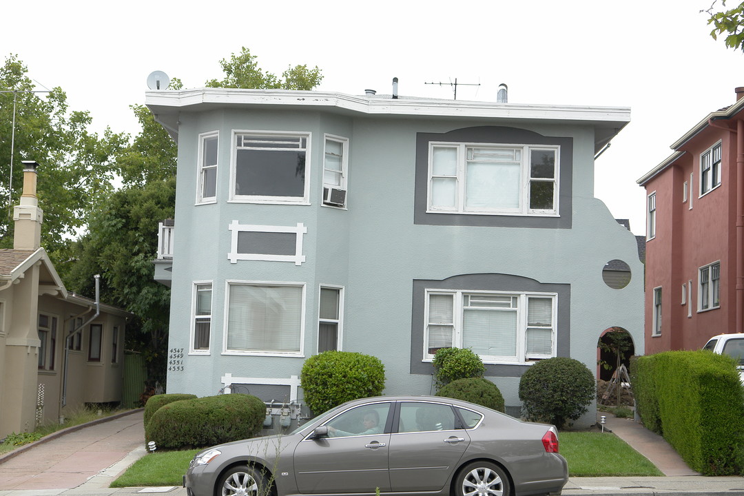 4347-4353 Park Blvd in Oakland, CA - Building Photo