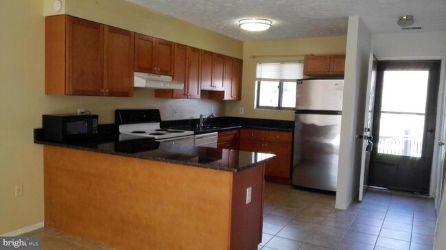 15245 Coachman Terrace in Woodbridge, VA - Building Photo - Building Photo