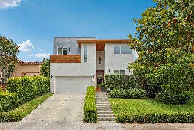 property at 2346 Manning Ave