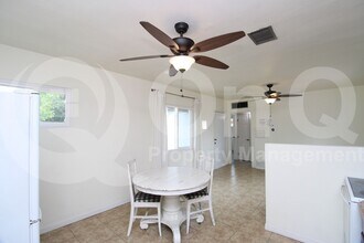 50 E Valencia Dr in Phoenix, AZ - Building Photo - Building Photo