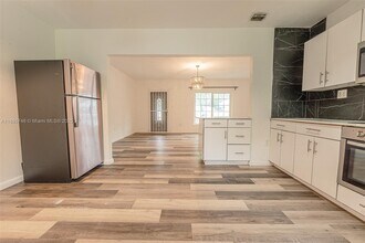 12426 NW 8th Ave in North Miami, FL - Building Photo - Building Photo