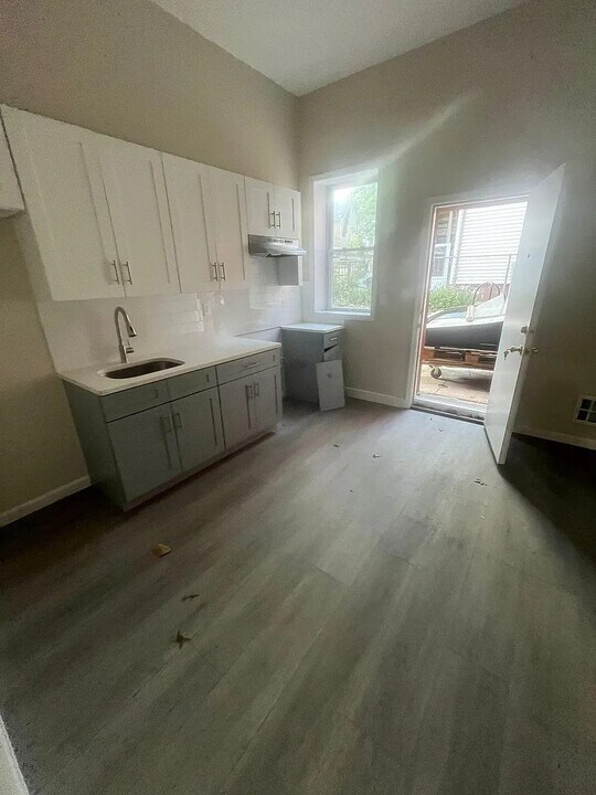 946 18th Ave, Unit B3 in Newark, NJ - Building Photo