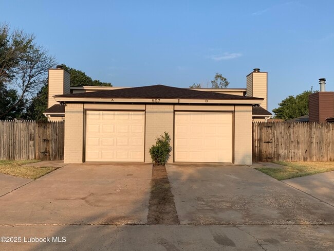 507 N Dover Ave in Lubbock, TX - Building Photo - Building Photo