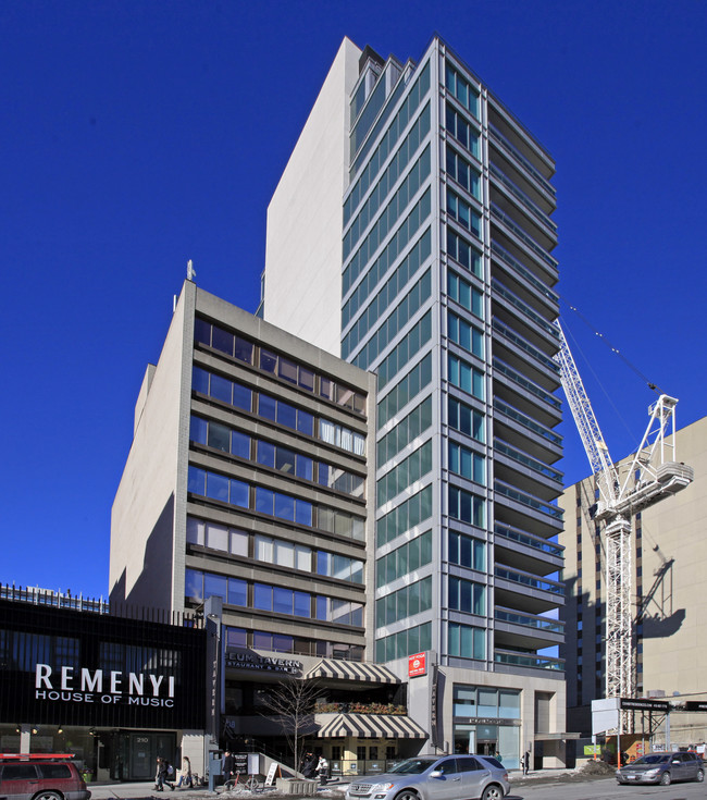 Museum House on Bloor in Toronto, ON - Building Photo - Building Photo