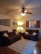 809 Golf Course Rd, Unit 2A in Gatesville, TX - Foto de edificio - Building Photo