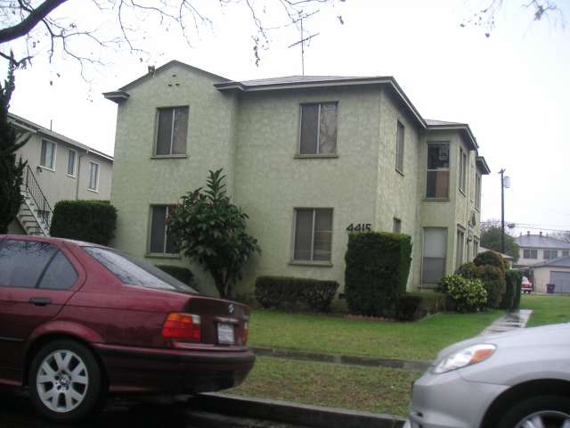 4415 Linden Ave in Long Beach, CA - Building Photo