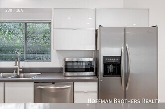 1146 N Clark St in West Hollywood, CA - Building Photo - Building Photo