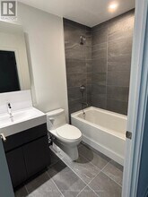 39 Mary St in Barrie, ON - Building Photo - Building Photo