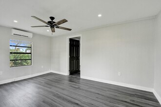 234 NE 14th Ave in Pompano Beach, FL - Foto de edificio - Building Photo