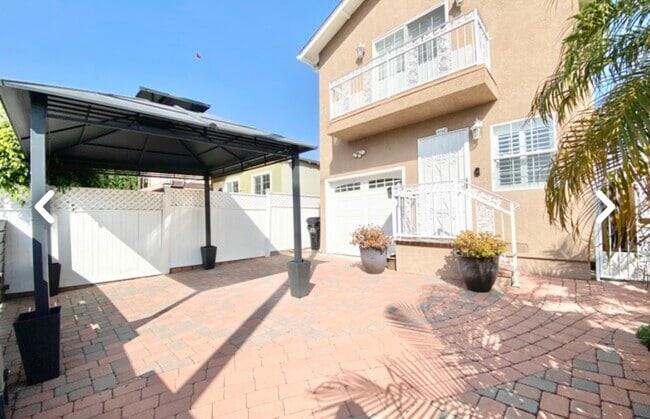 property at 4162 Alla Rd