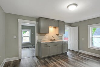 35 Souhegan St in Milford, NH - Building Photo - Building Photo