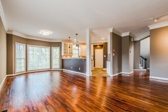12 Honour Ave NW-Unit -11 in Atlanta, GA - Building Photo - Building Photo