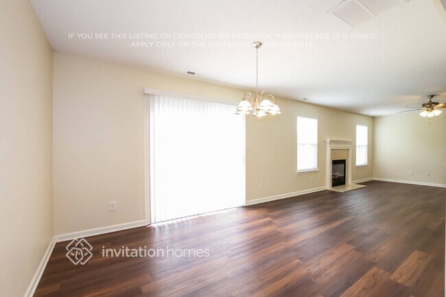 10728 Glenluce Ave in Charlotte, NC - Foto de edificio - Building Photo