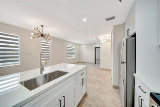 1502 Jefferson Ave in Miami Beach, FL - Building Photo - Building Photo