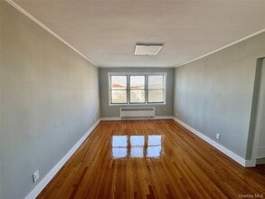 302 E Broadway in Long Beach, NY - Building Photo - Building Photo
