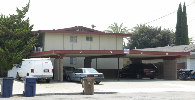 1629 Cavallo Rd in Antioch, CA - Foto de edificio - Building Photo