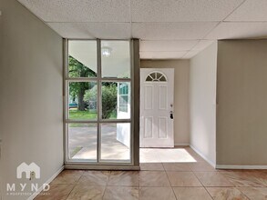 1256 S Willow Ln Ave in Springfield, MO - Foto de edificio - Building Photo