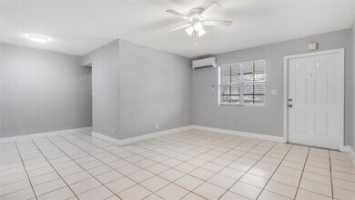 626 SW 14th Ave, Unit 216 in Fort Lauderdale, FL - Building Photo - Building Photo