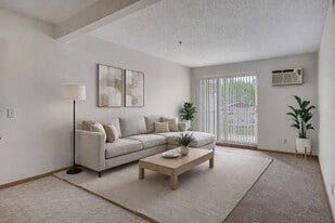 Quail Ridge in Winnipeg, MB - Building Photo