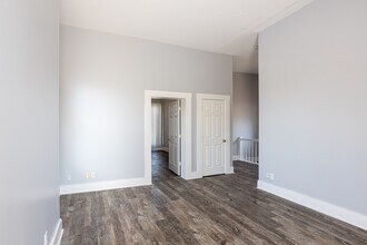 Jefferson Properties in Louisville, KY - Building Photo - Interior Photo